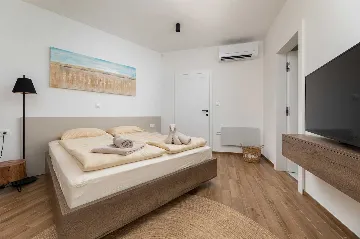 4-Bedroom Villa with Pool in Brzac (Krk)