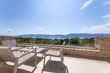 4-Bedroom Villa with Pool in Brzac (Krk)