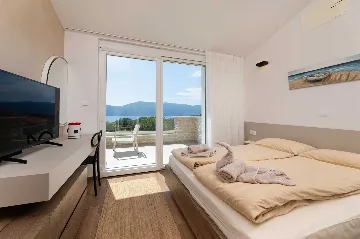 4-Bedroom Villa with Pool in Brzac (Krk)