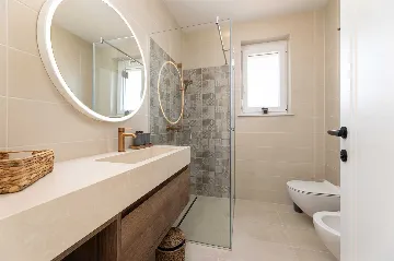 4-Bedroom Villa with Pool in Brzac (Krk)