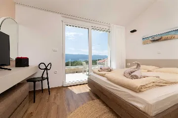 4-Bedroom Villa with Pool in Brzac (Krk)