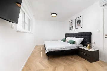 4-Bedroom Villa in Klimno (Krk) with Heated Pool