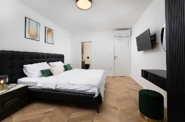 4-Bedroom Villa in Klimno (Krk) with Heated Pool