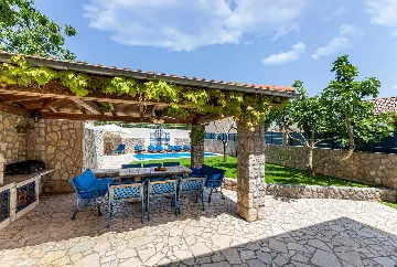 Stone Villa with Pool in Polje (Krk)