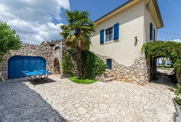 Stone Villa with Pool in Polje (Krk)