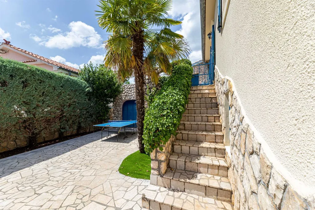 Stone Villa with Pool in Polje (Krk)