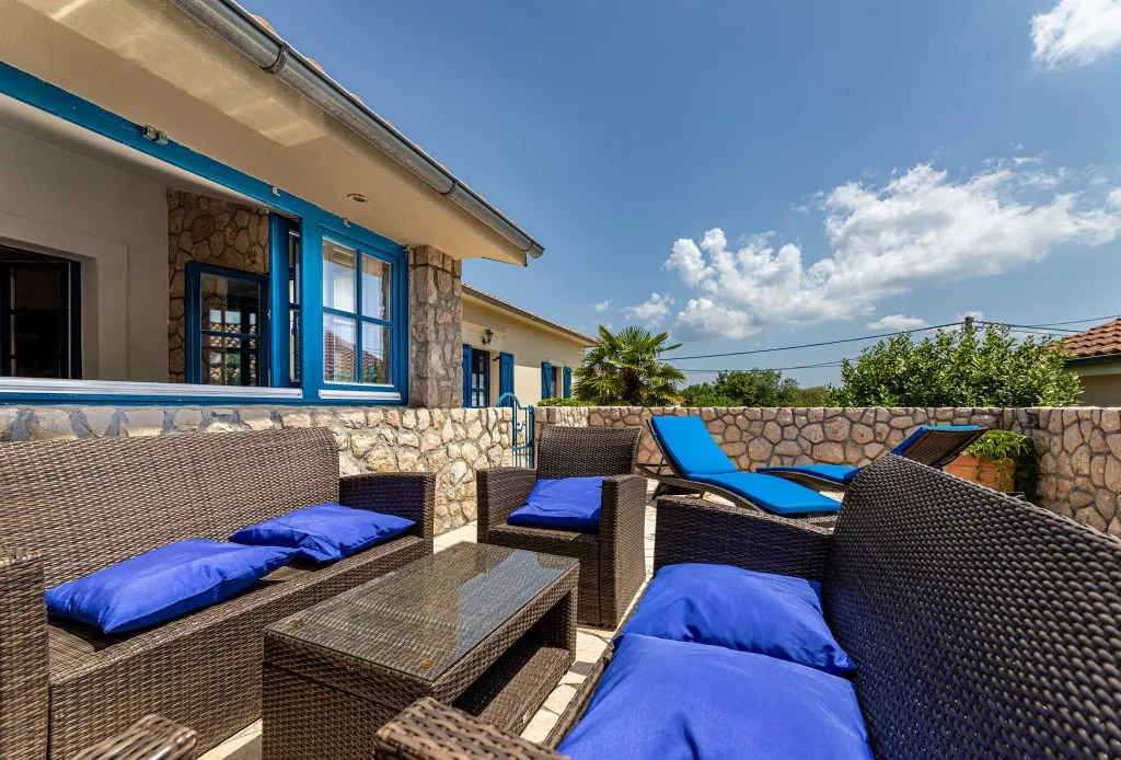 Stone Villa with Pool in Polje (Krk)
