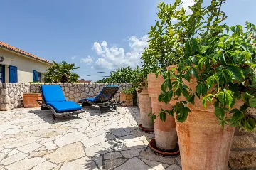 Stone Villa with Pool in Polje (Krk)