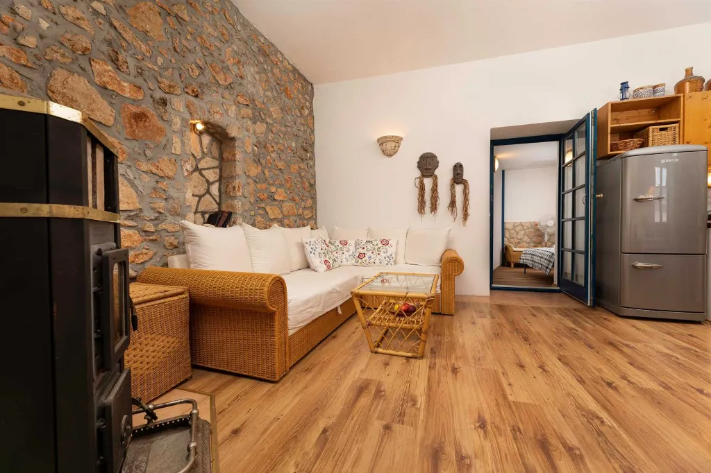 Stone Villa with Pool in Polje (Krk)