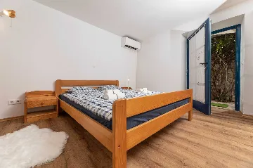 Stone Villa with Pool in Polje (Krk)