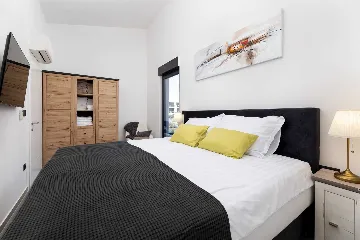 Krk 3-Bedroom Apartment with Private Jacuzzi Terrace