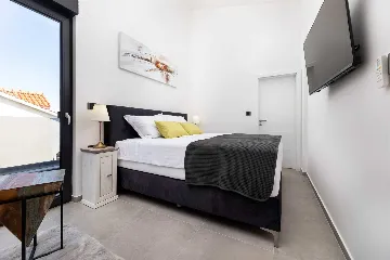 Krk 3-Bedroom Apartment with Private Jacuzzi Terrace