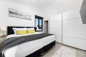 Krk 3-Bedroom Apartment with Private Jacuzzi Terrace