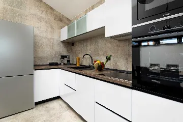 Krk 3-Bedroom Apartment with Private Jacuzzi Terrace