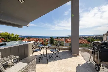 Krk 3-Bedroom Apartment with Private Jacuzzi Terrace