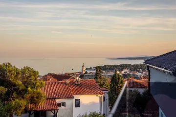 Krk 3-Bedroom Apartment with Private Jacuzzi Terrace