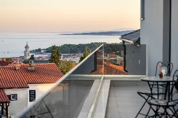 Krk 3-Bedroom Apartment with Private Jacuzzi Terrace