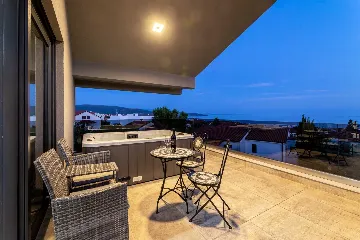 Krk 3-Bedroom Apartment with Private Jacuzzi Terrace