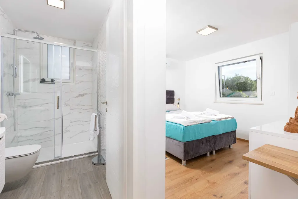 2-Bedroom Apartment in Vantačići (Krk) for 6