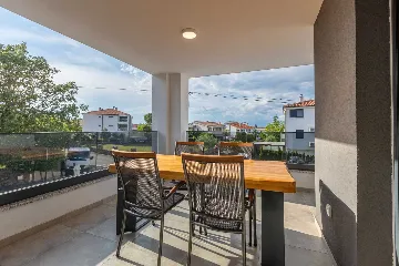 2-Bedroom Apartment in Vantačići (Krk) for 6
