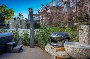 Apartment in Vantačići (Krk) with Private Jacuzzi for 4