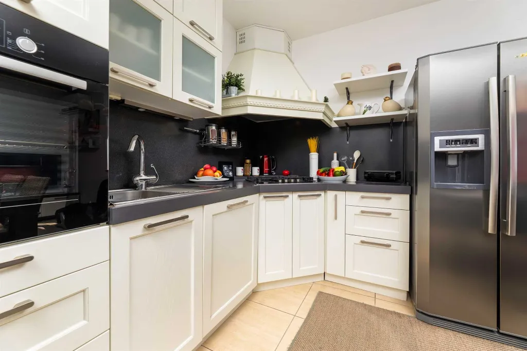 Sea View Apartment in Klimno (Krk) for 6 Guests