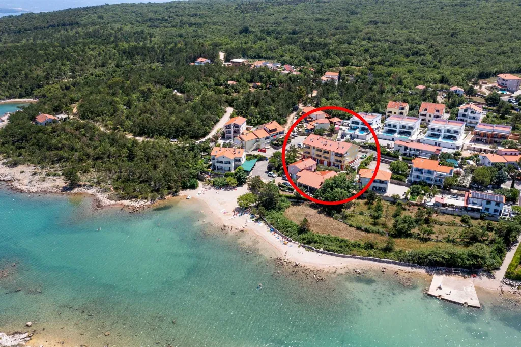 Sea View Apartment in Klimno (Krk) for 6 Guests