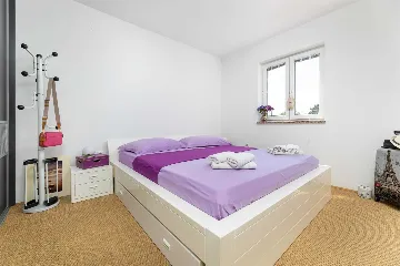 Sea View Apartment in Klimno (Krk) for 6 Guests