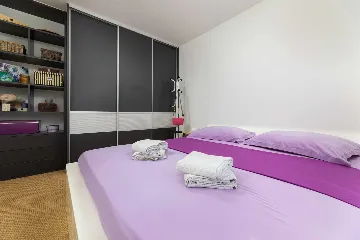 Sea View Apartment in Klimno (Krk) for 6 Guests