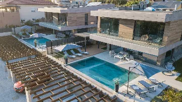 Villa in Baška for 8 Guests with Heated Pool