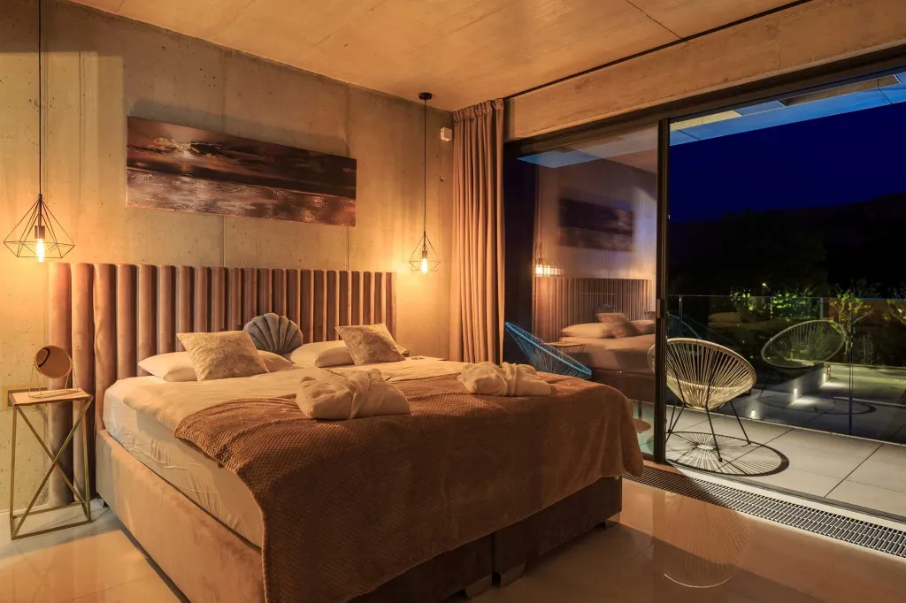 Villa in Baška for 8 Guests with Heated Pool