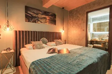 Villa in Baška for 8 Guests with Heated Pool