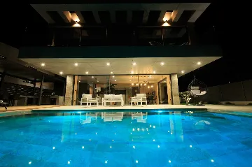 Villa in Baška for 8 Guests with Heated Pool