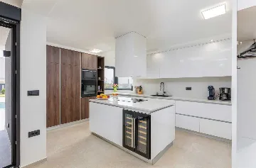 Villa with Saltwater Pool in Juršići