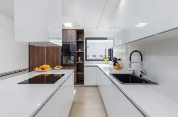 Villa with Saltwater Pool in Juršići