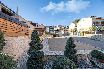 Apartment in Čižići (Krk) with Private Heated Jacuzzi