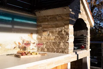 Apartment in Čižići (Krk) with Private Heated Jacuzzi