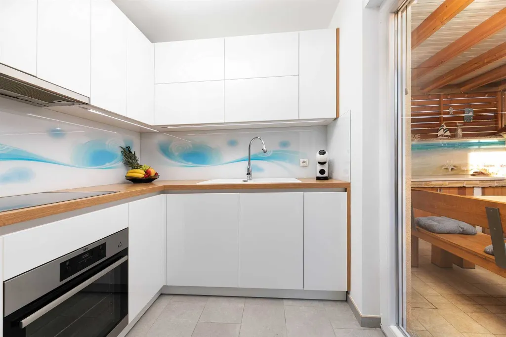 Apartment in Čižići (Krk) with Private Heated Jacuzzi