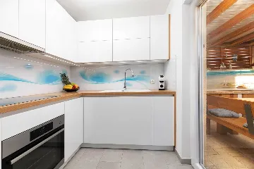 Apartment in Čižići (Krk) with Private Heated Jacuzzi