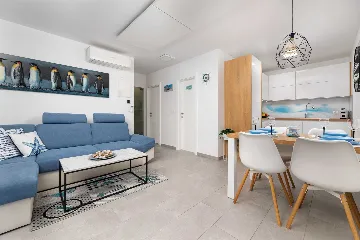 Apartment in Čižići (Krk) with Private Heated Jacuzzi