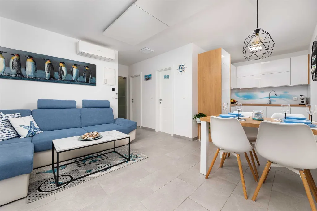 Apartment in Čižići (Krk) with Private Heated Jacuzzi