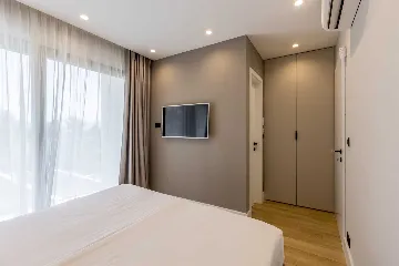 3-Bedroom Villa for 6 Guests in Pijavičino