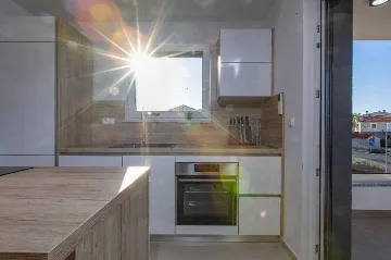 Vantačići (Krk) Apartment for 6 Near the Beach