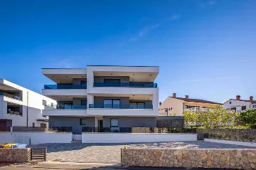 Vantačići (Krk) Apartment for 6 Near the Beach