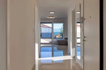 Vantačići (Krk) Apartment for 6 Near the Beach