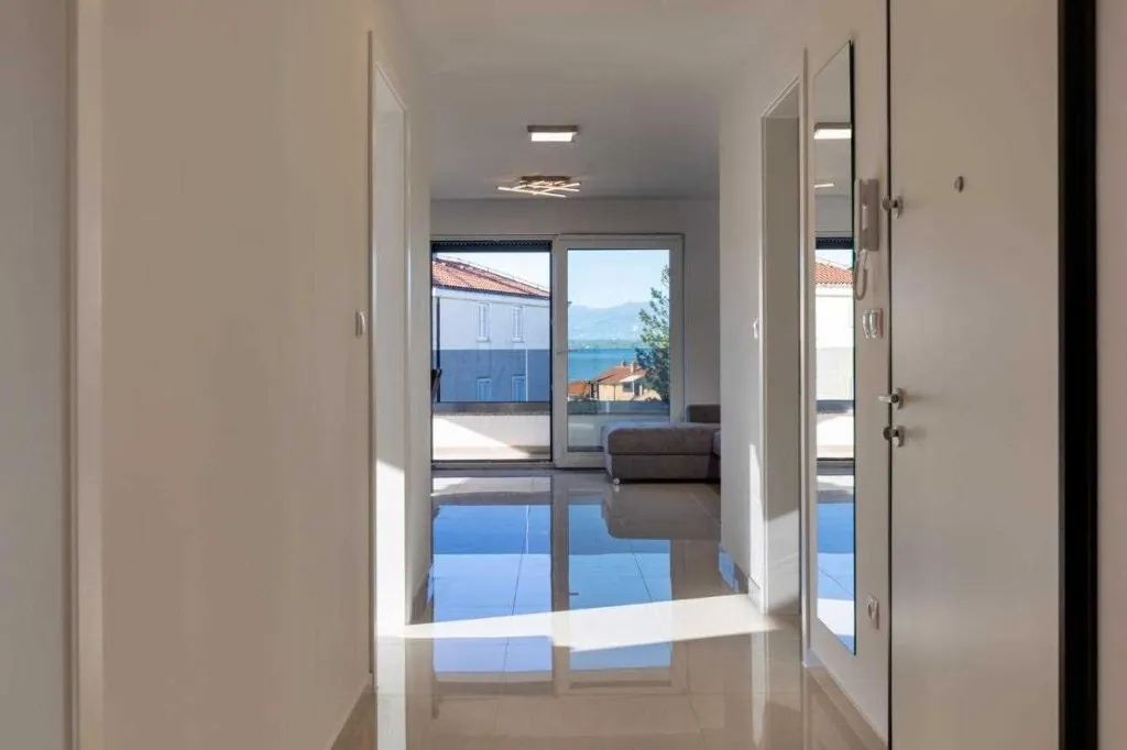 Vantačići (Krk) Apartment for 6 Near the Beach