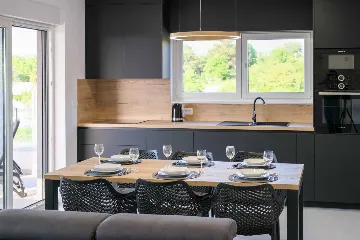 Coastal Elegance Apartment Malinska