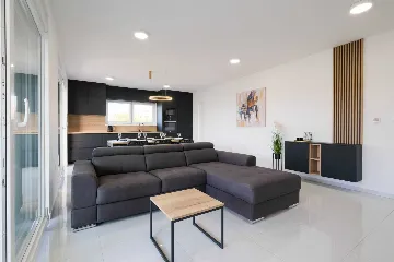 Coastal Elegance Apartment Malinska