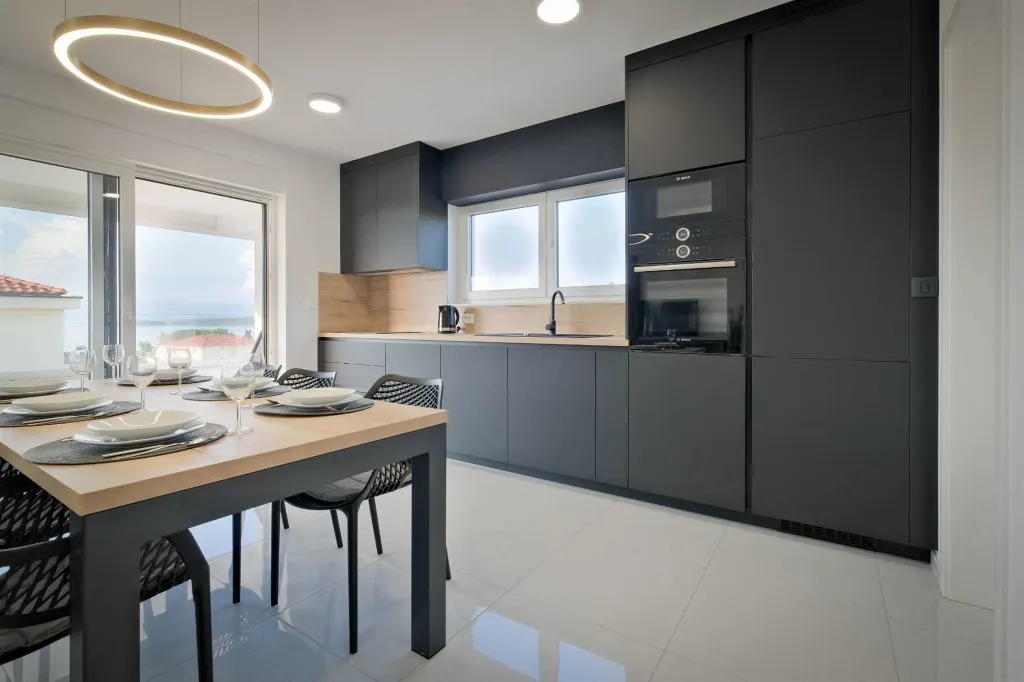 Coastal Elegance Apartment Malinska