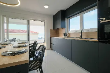 Coastal Elegance Apartment Malinska